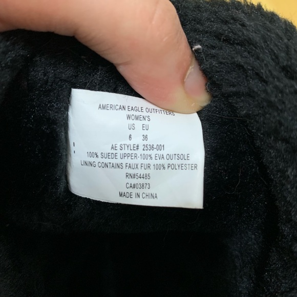 American Eagle Fur Lined Boots - Picture 4 of 4